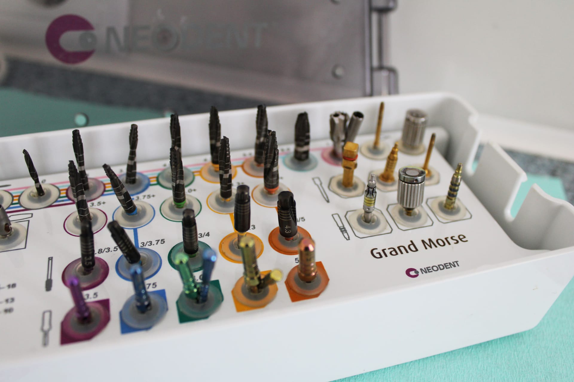 Implantes Dentários
